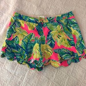 Lilly Pulitzer Buttercup Shorts- Size 8